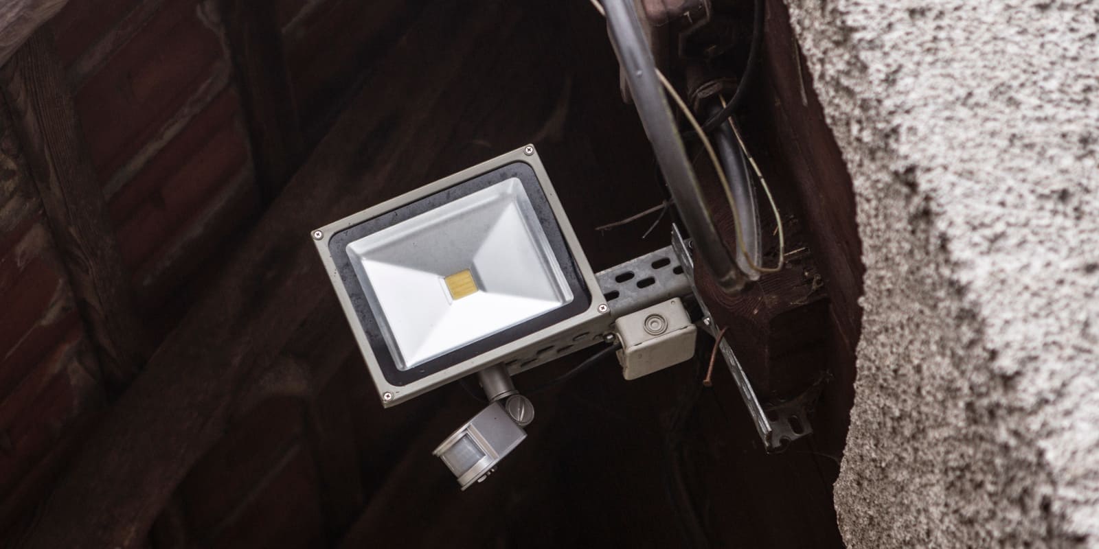 LED Strahler mit integriertem Bewegungsmelder