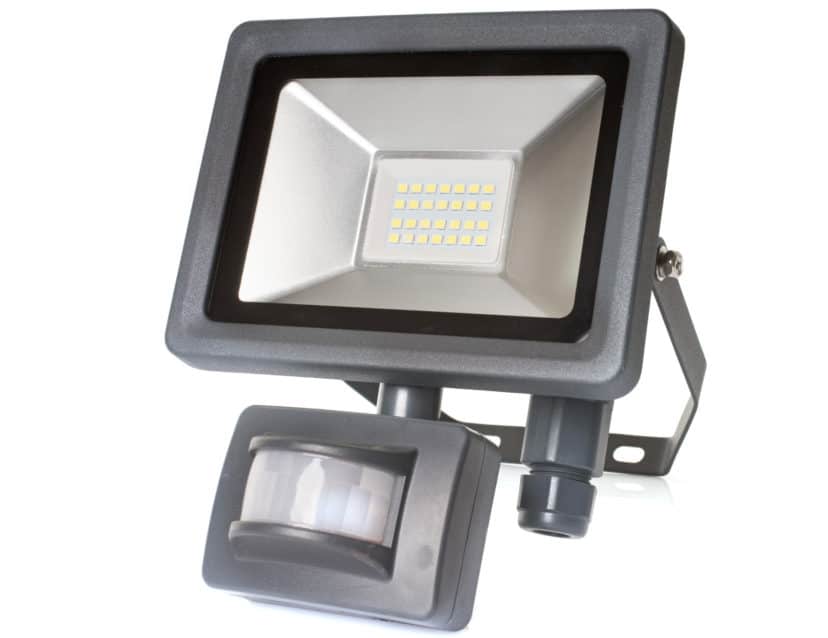 LED Strahler mit integriertem Bewegungsmelder