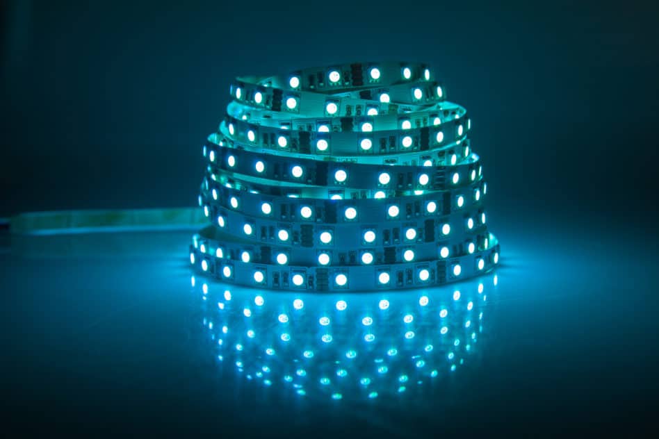 LED Streifen kürzen, verlängern und befestigen